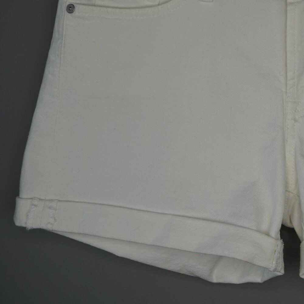 7 for All Mankind Mid Rise Rolled Cuffed Shorts in White Size 31 New - Picture 5 of 12